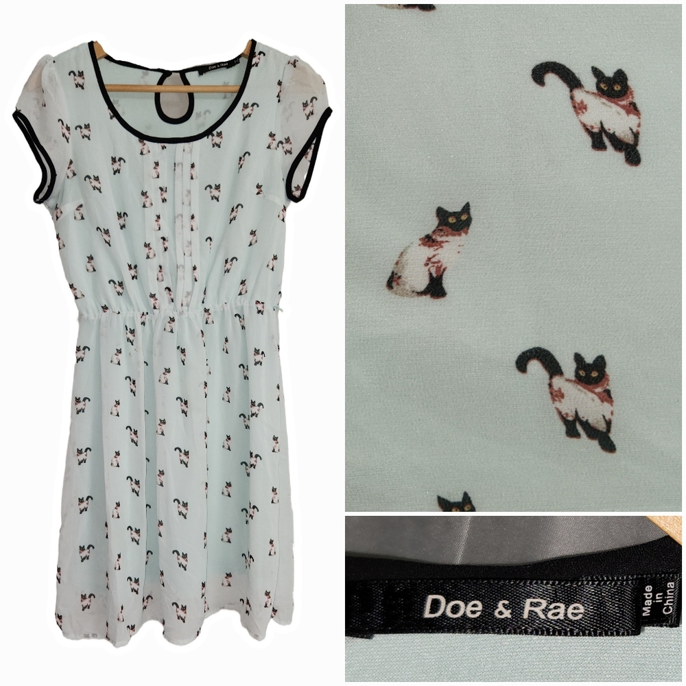 Doe & Rae Light Blue Cat Print Dress Sz Small